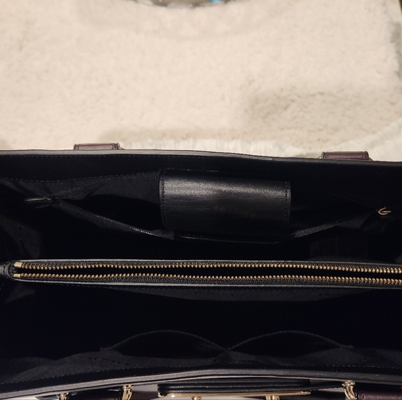 COACH handbag - Picture 7 of 9